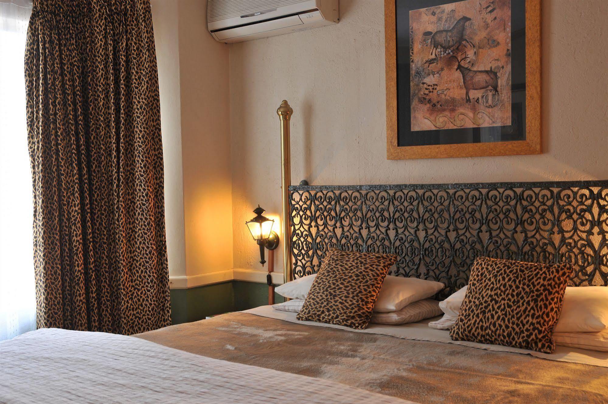 Bed and Breakfast Sunset Manor à Mbombela Extérieur photo