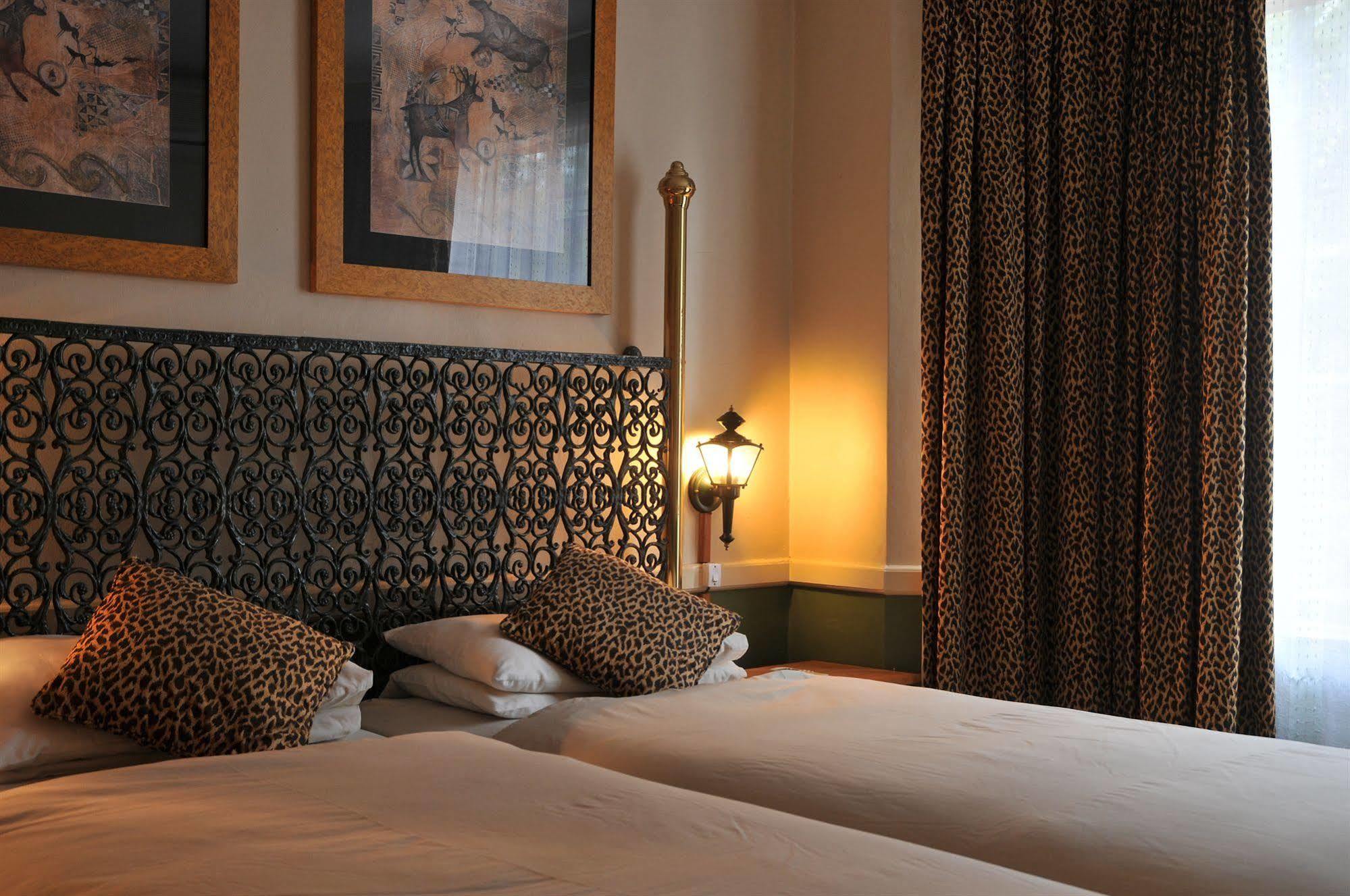 Bed and Breakfast Sunset Manor à Mbombela Extérieur photo