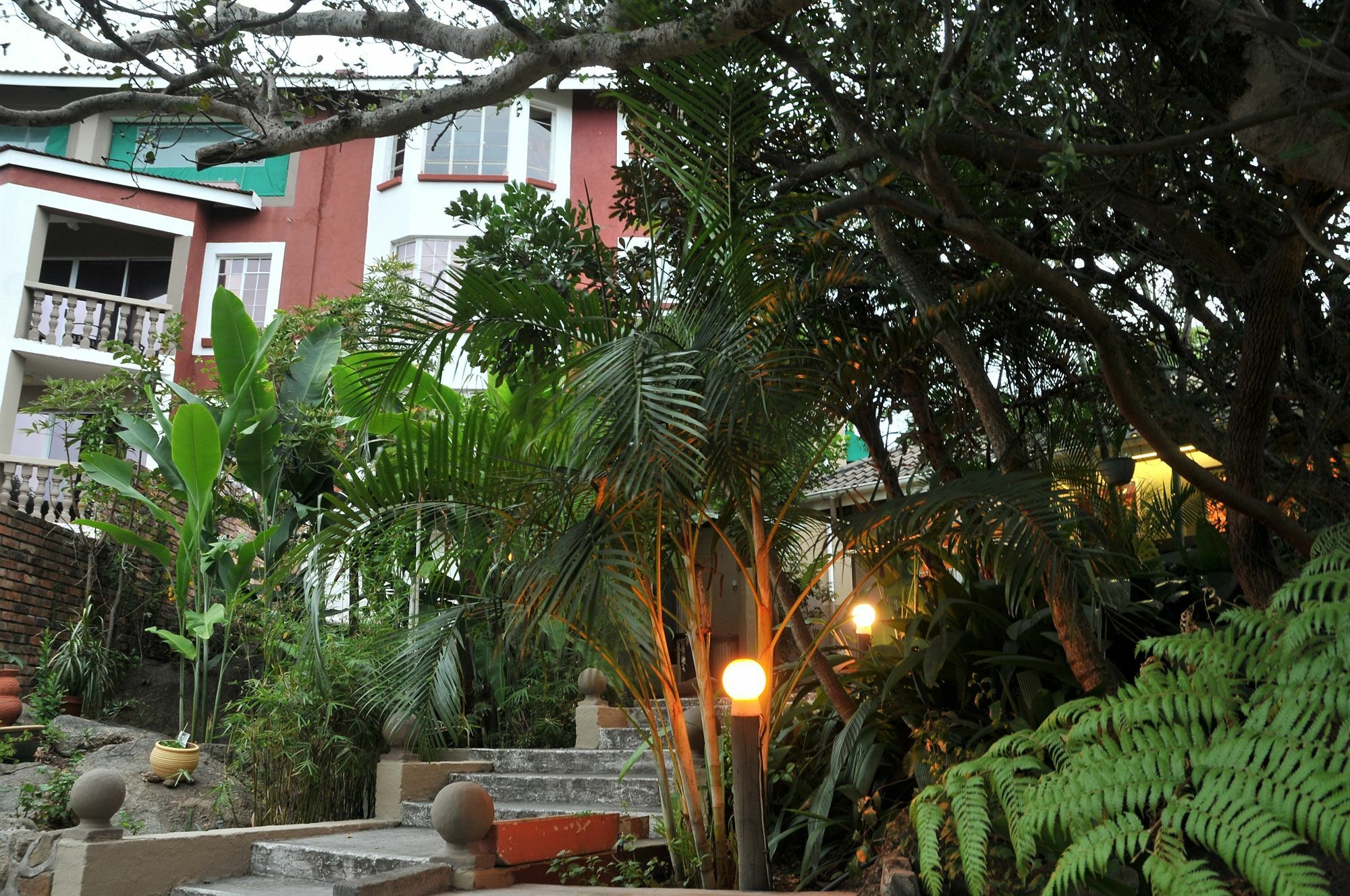 Bed and Breakfast Sunset Manor à Mbombela Extérieur photo